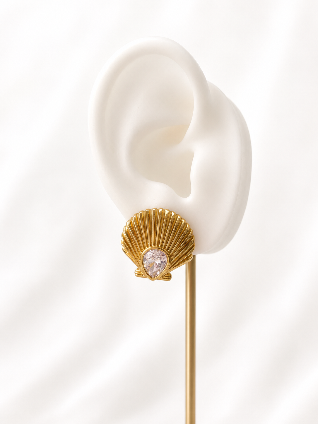 Nostalgia Shell Earring